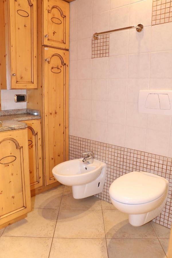 Bike&Ski Centro Apartments Livigno Buitenkant foto
